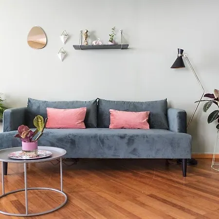 Live Life Plaka Apartment *