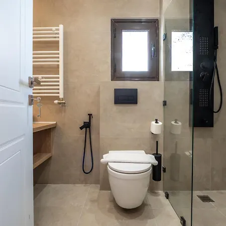 Apartment Live Life Plaka *
