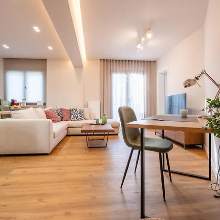 Live Life Plaka Apartment *
