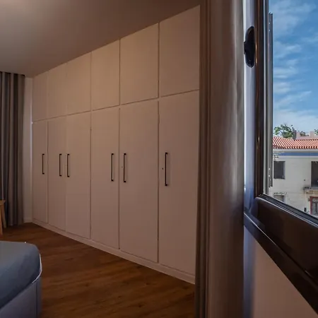 Live Life Plaka Apartment Athens