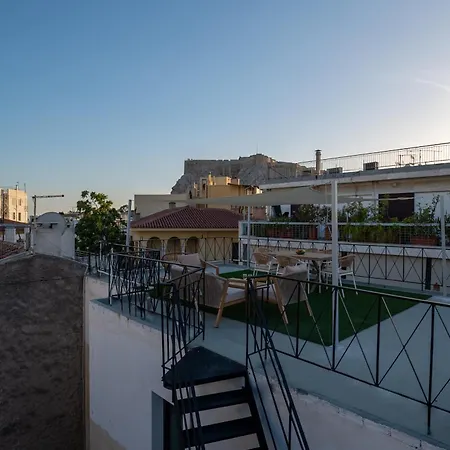 Apartment Live Life Plaka *